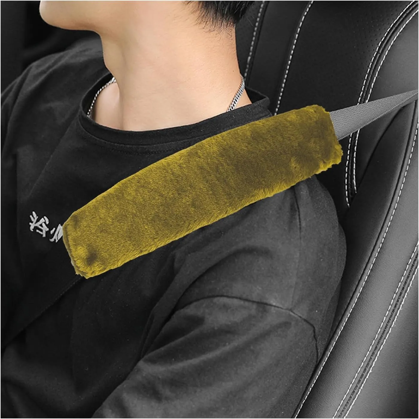 Ziciner 2 Packs Car Seatbelt Covers Shoulder Pad, Universal Soft Faux Sheepskin Shoulder Cover for Comfortable Driving, Fluffy Seat Belt Protector Help to Protect Your Neck and Shoulder (Light Green)